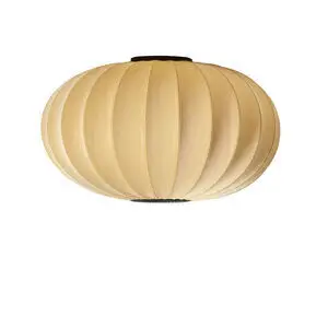 Oval lampe med strikket overflade i lys farve, designet af ISKOS-BERLIN, højde 48 cm.